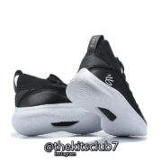 CURRY-FLOW-8-BLACK-WHITE-03
