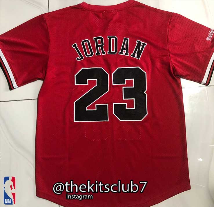 CHICAGO-SHIRT-RED-JORDAN-web-02