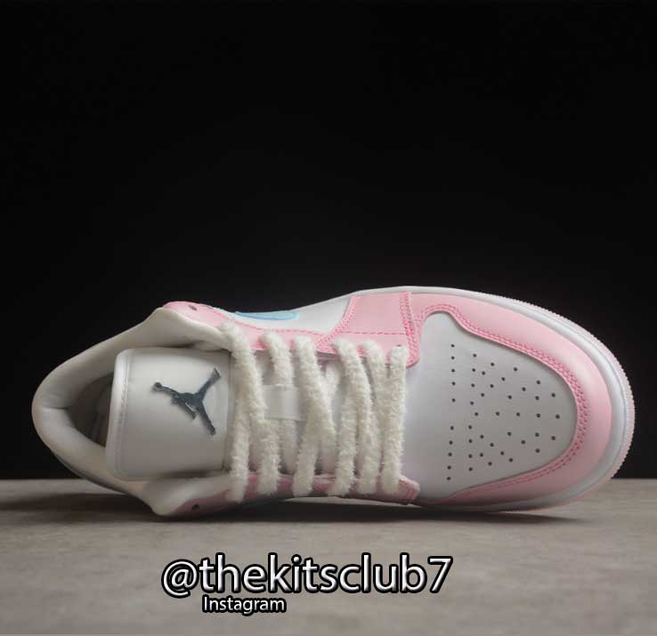 AJ1-LOW-WHITE-PINK-FOAM-GLACIER-BLUE-web-03