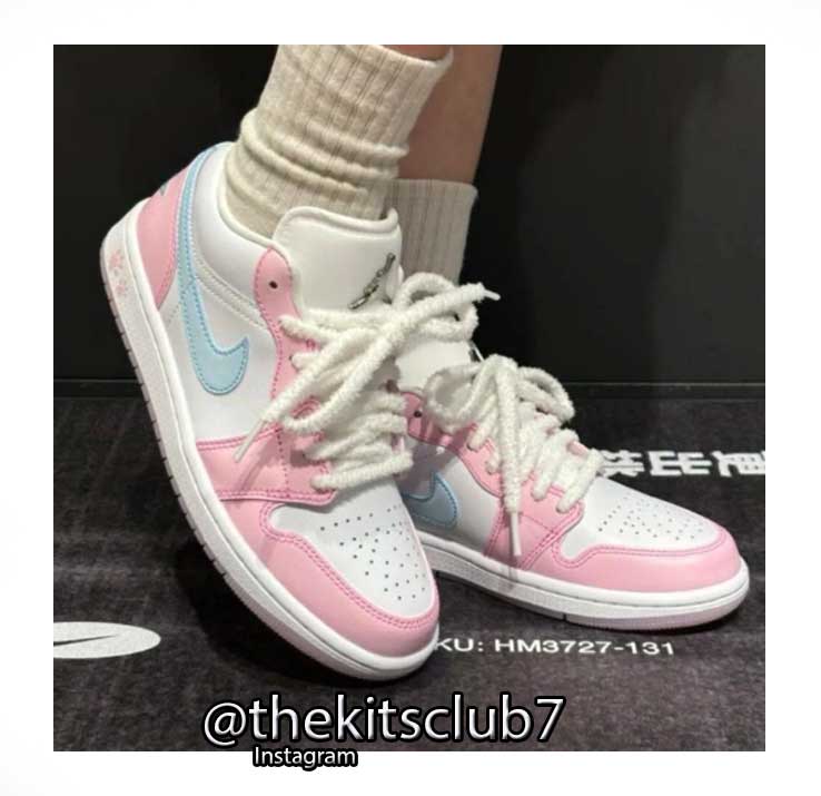 AJ1-LOW-WHITE-PINK-FOAM-GLACIER-BLUE-web-07