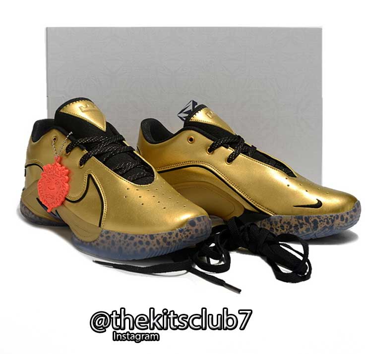 LEBRON-22-GOLD-web-04