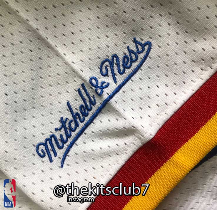 WORRIORS-CLASSIC-SHIRT-2025-CURRY-web-05